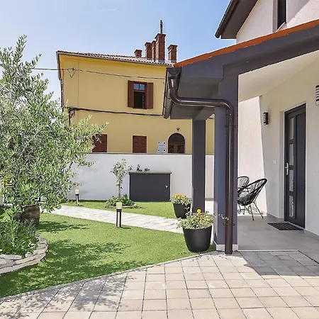 別荘 Mit Privatpool Fuer 8 Personen Ca 125 Qm In Galizana, Istrien Istrische Riviera *